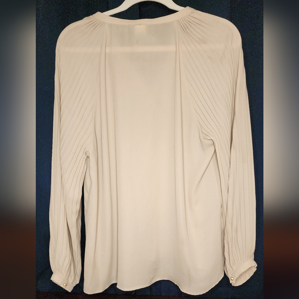Blouse - Picture 3 of 3